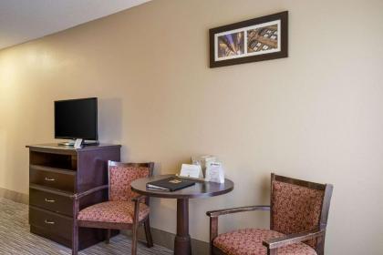 Quality Inn I-70 Near Kansas Speedway - image 21