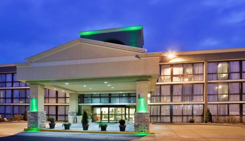 SureStay Plus Hotel by Best Western Kansas City Northeast - main image