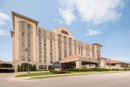 Hampton Inn & Suites Country Club Plaza - image 4