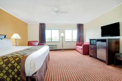 Days Inn & Suites by Wyndham Kansas City - Arrowhead Chiefs Stadium - image 5