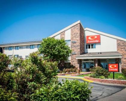 Econo Lodge North Kansas City