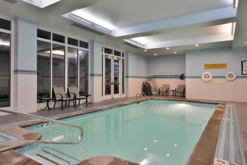 Holiday Inn Kansas City Airport an IHG Hotel - image 5