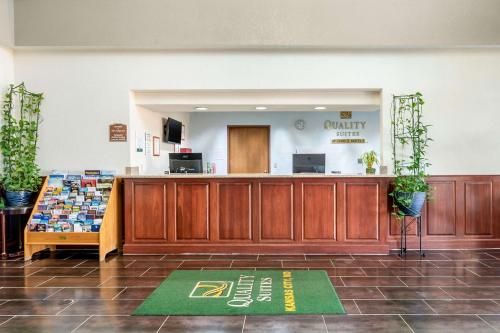 Quality Suites Kansas City International Airport - image 2