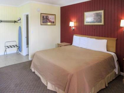 Rodeway Inn - image 3
