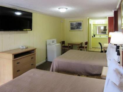 Rodeway Inn - image 4