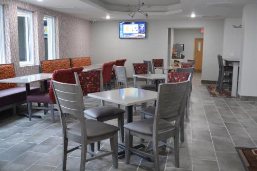 SureStay Plus Hotel by Best Western Kansas City Airport - image 4
