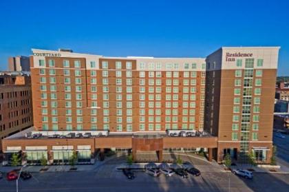 Courtyard by Marriott Kansas City Downtown/Convention Center - image 4