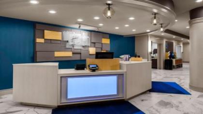 Holiday Inn Express - Kansas City Downtown an IHG Hotel - image 1