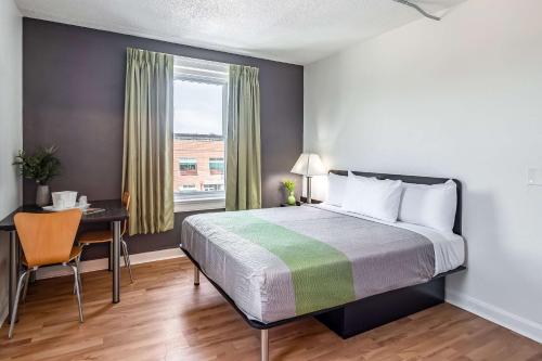 Quality Inn & Suites Kansas City Downtown - image 3