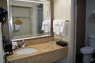 SureStay Plus Hotel by Best Western Kansas City Airport - main image