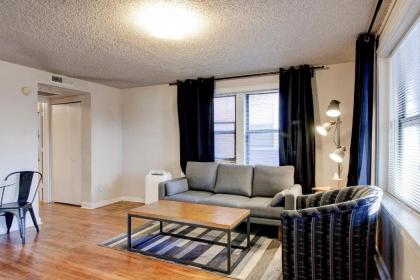 Vintage MW 1BR with Full Kitchen by Zencity - image 16