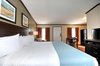 Instalodge Hotel and Suites Karnes City - image 14