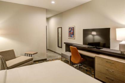 Holiday Inn Hotel & Suites - Houston West - Katy Mills an IHG Hotel - image 3