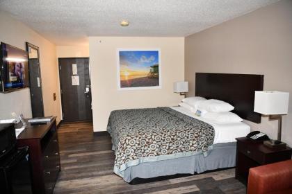 Days Inn & Suites by Wyndham Kaukauna WI - image 15
