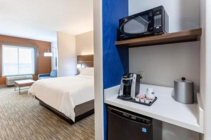 Holiday Inn Express & Suites Kearney an IHG Hotel - image 14
