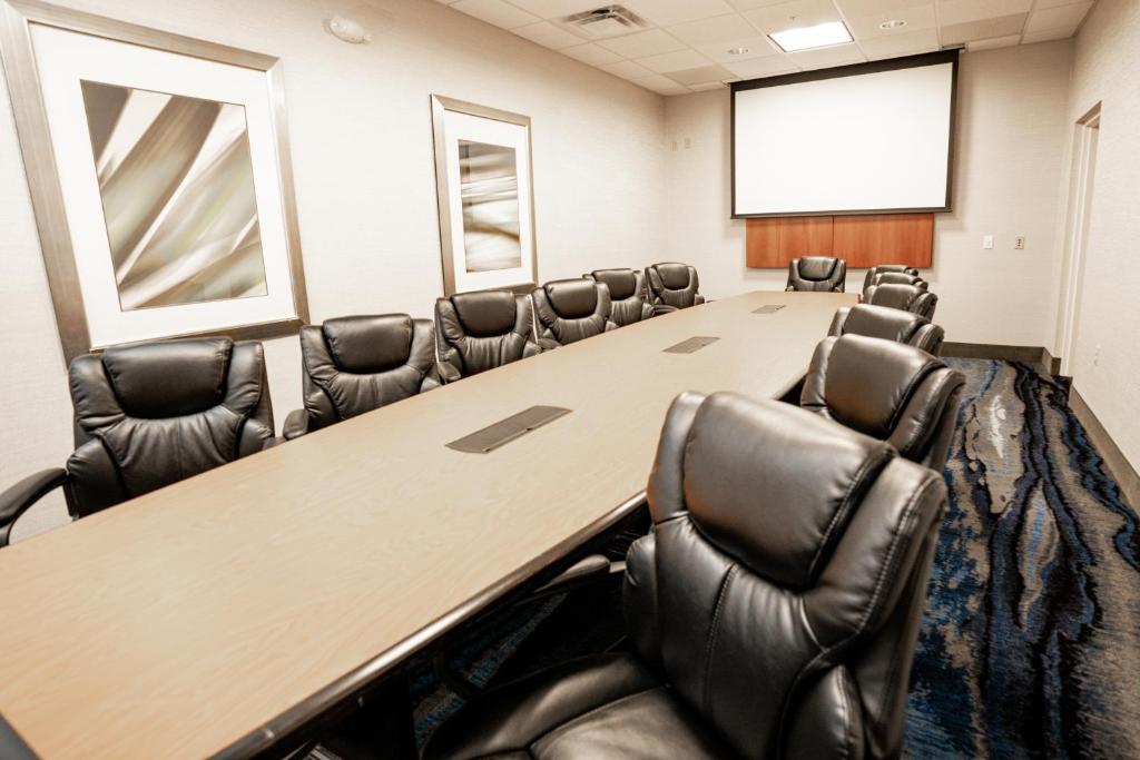 Fairfield Inn & Suites by Marriott Kearney - main image