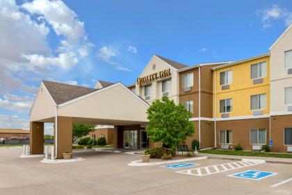 Quality Inn Kearney - image 11