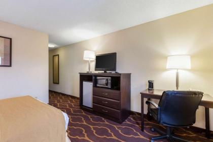 Quality Inn Kearney - image 3