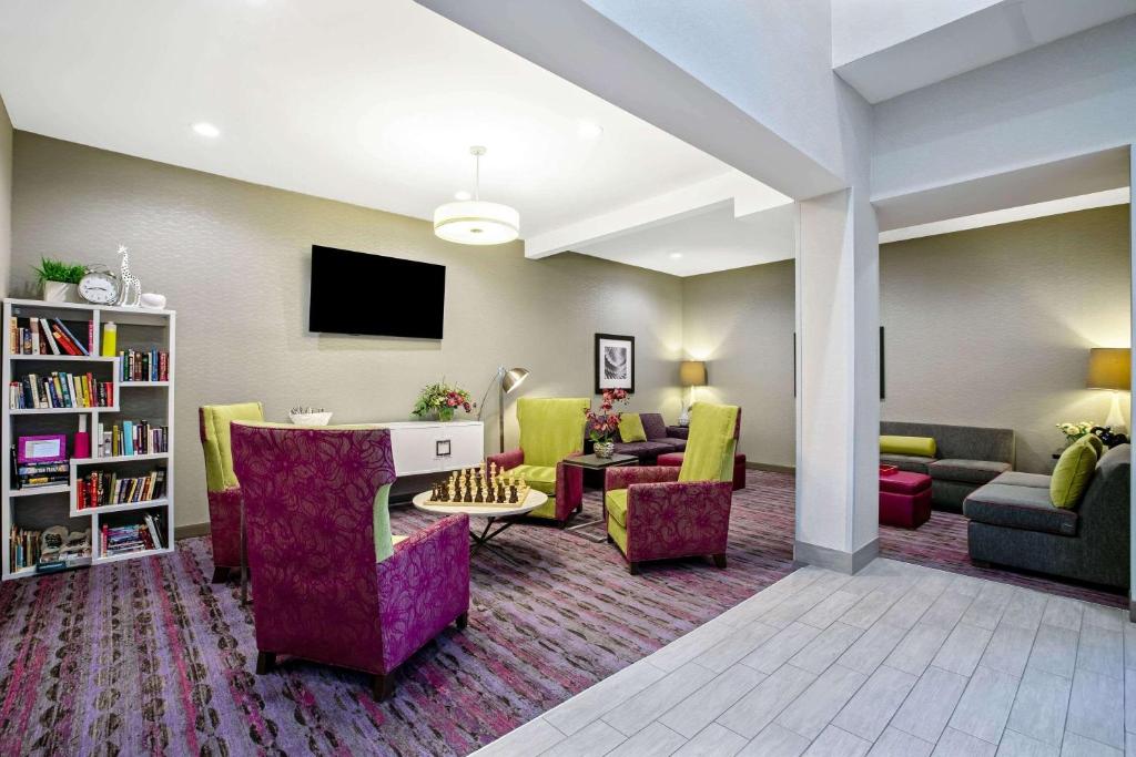La Quinta by Wyndham Kearney - image 6