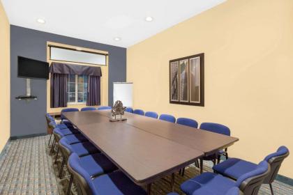 Microtel Inn & Suites - Kearney - image 3