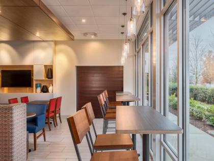 Holiday Inn Express & Suites Salem North - Keizer an IHG Hotel - image 14