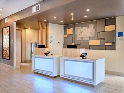 Holiday Inn Express & Suites Salem North - Keizer an IHG Hotel - image 4