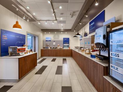 Holiday Inn Express & Suites Salem North - Keizer an IHG Hotel - image 8