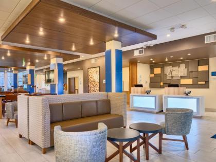 Holiday Inn Express & Suites Salem North - Keizer an IHG Hotel - image 9