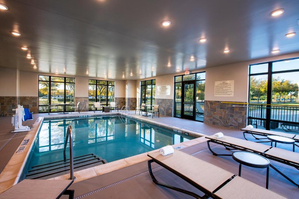 Hampton Inn & Suites Keller Town Center - image 5