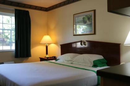 GuestHouse Inn & Suites Kelso/Longview - image 5