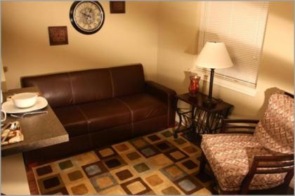Eagles Den Suites at Kenedy - image 12