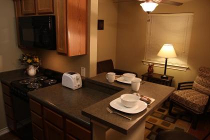 Eagles Den Suites at Kenedy - image 8
