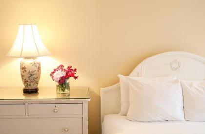 The Kennebunk Inn - image 12