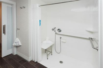Hampton Inn Kennebunk Kennebunkport Me - image 4