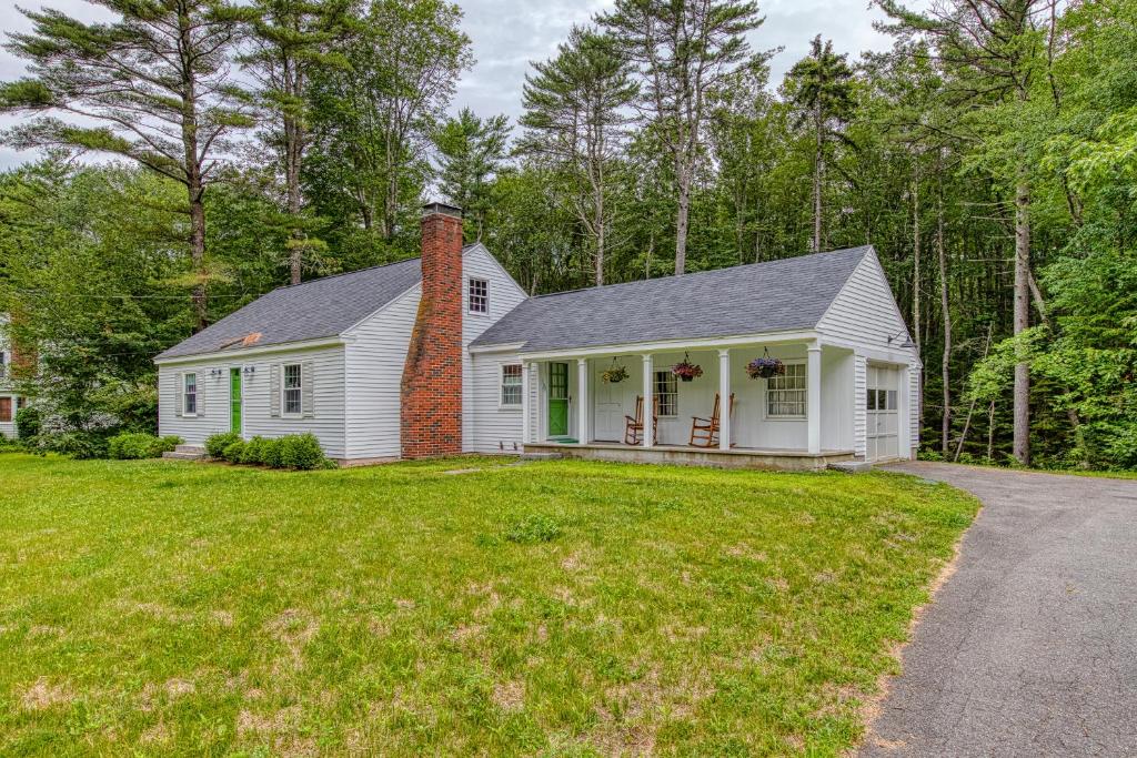 Kennebunk Family Cottage - image 4