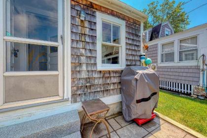 Kennebunk Cottage - 2 Bed 1 Bath Vacation home in Kennebunk - image 7