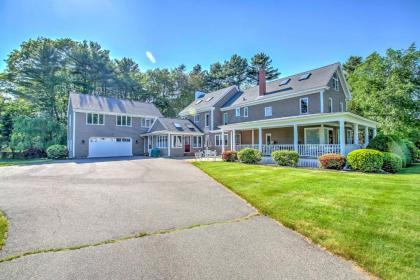 Superb 3-Story Kennebunk Home - half Mi to Beach! - image 1