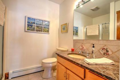 Superb 3-Story Kennebunk Home - half Mi to Beach! - image 13