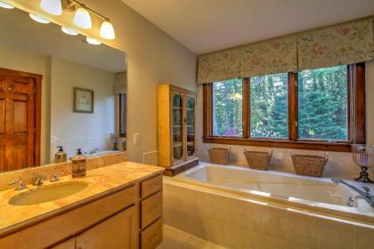 Superb 3-Story Kennebunk Home - half Mi to Beach! - image 6