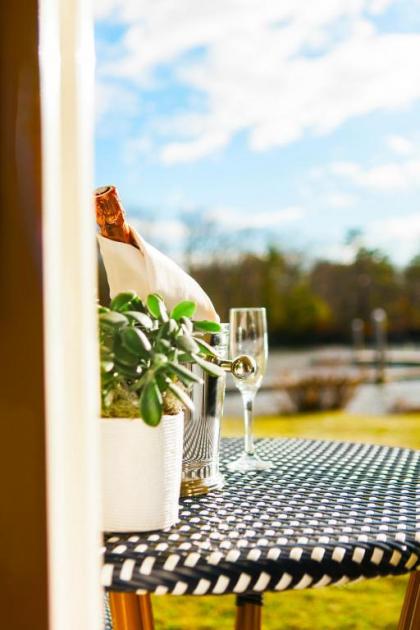 Yachtsman Lodge & Marina - image 7