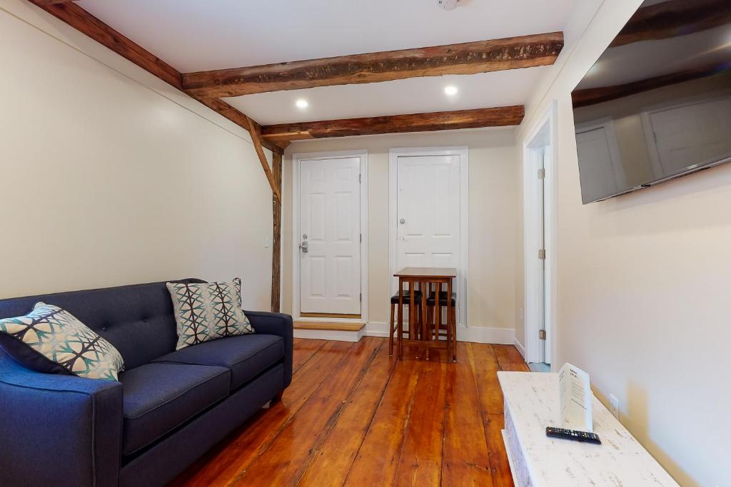 Union Street - image 6