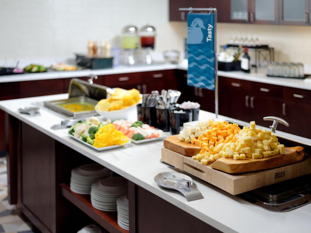 Homewood Suites by Hilton Atlanta NW/Kennesaw-Town Center - image 3