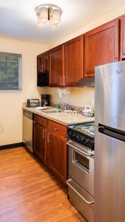 TownePlace Suites by Marriott Atlanta Kennesaw - image 7