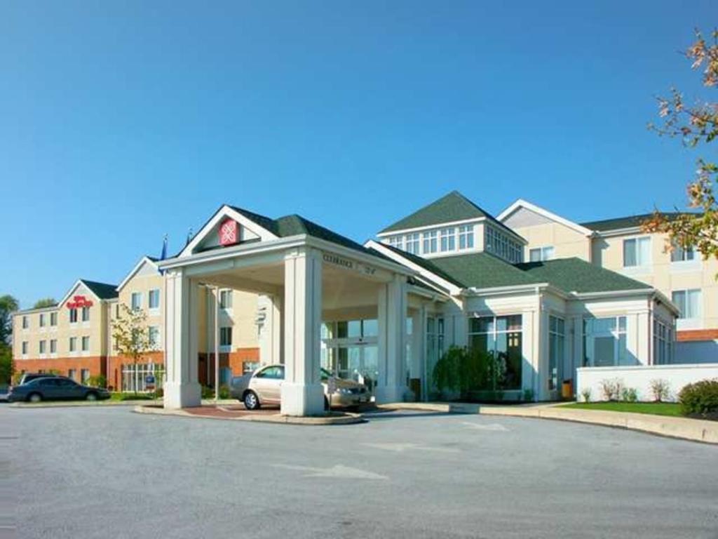 Hilton Garden Inn Kennett Square - image 2