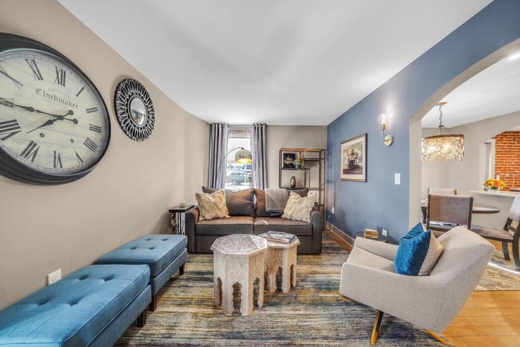 Luxury Apartment in Historic Carriage House - image 5