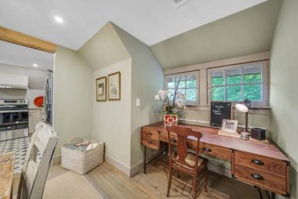 Luxury Loft in Historic Carriage House - image 15