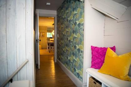 Luxury Loft in Historic Carriage House - image 3