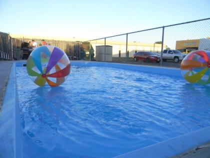 Kennewick Suites - image 14