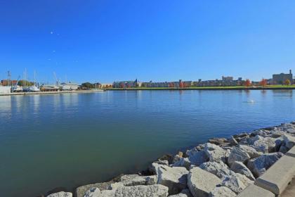 Wyndham Garden Kenosha Kenosha