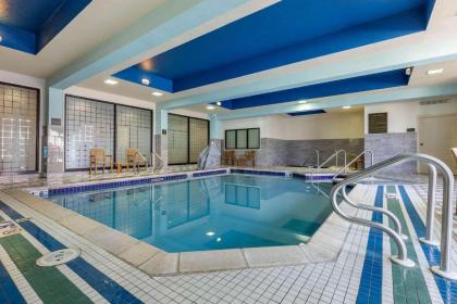 Comfort Inn & Suites Kenosha - image 15